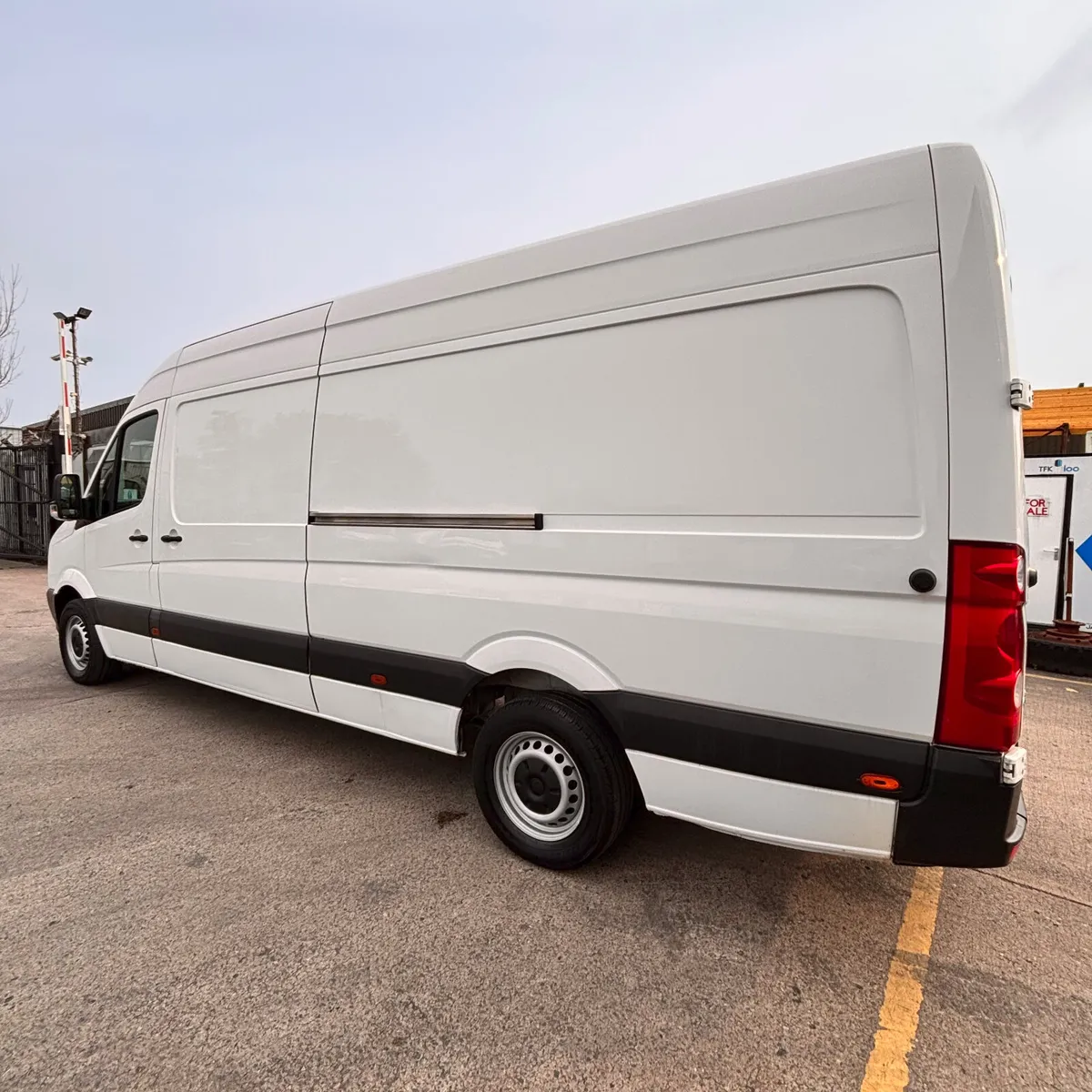 Volkswagen Crafter 2015 35 109 PSV TO March 2026 - Image 3