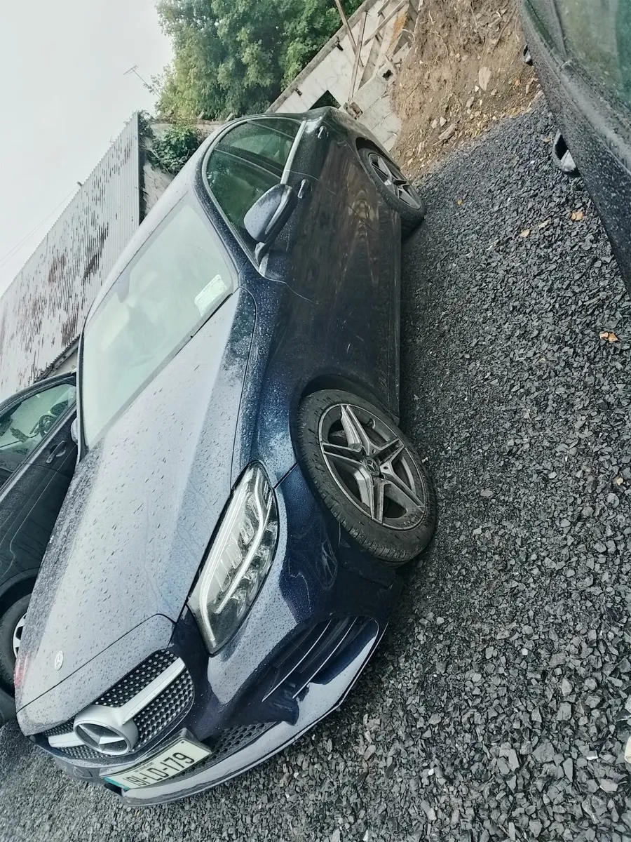 Mercedes-Benz C-Class 2019 - Image 3