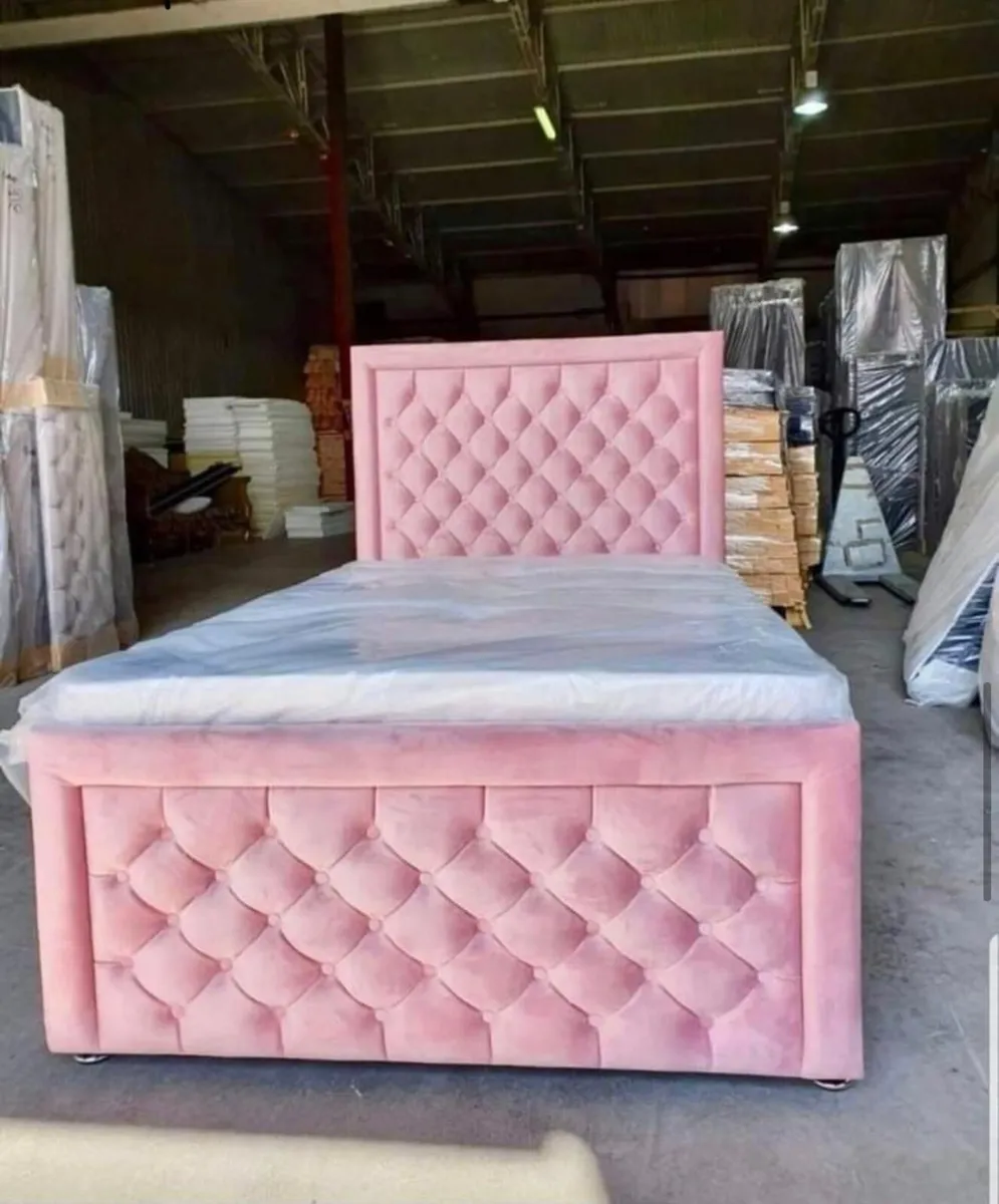 😍all new bumper  with floorstanding headboard - Image 1