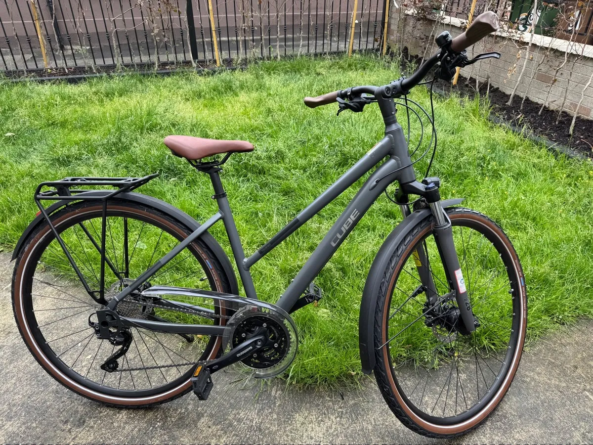 Bicycle - Cube Touring - Image 3