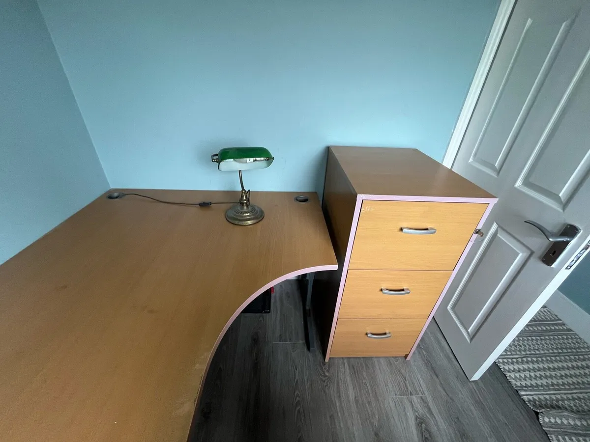 Office desk/chair/cupboard - Image 2