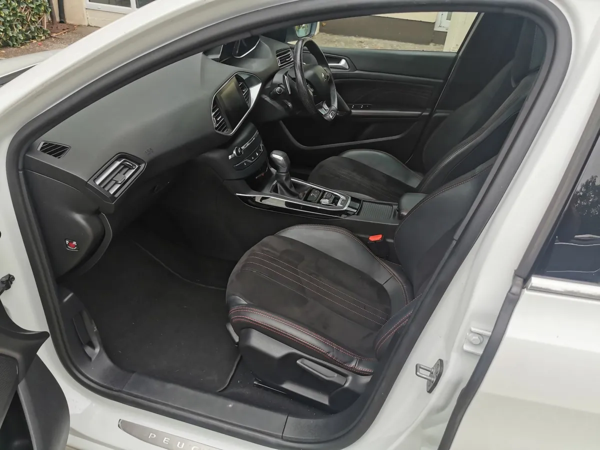 Peugeot 308 GT 180 BHP AUTO 2017 - Image 4