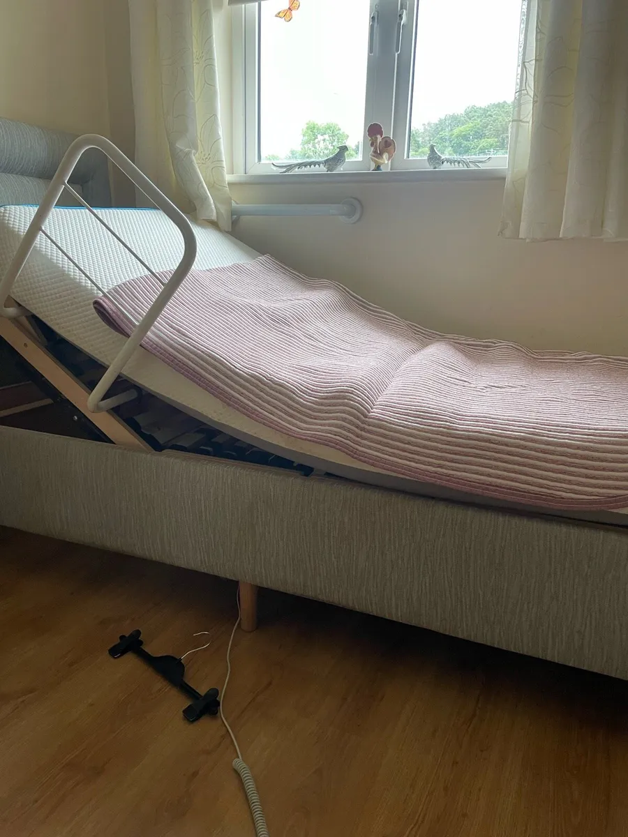 Electric single bed - Image 4
