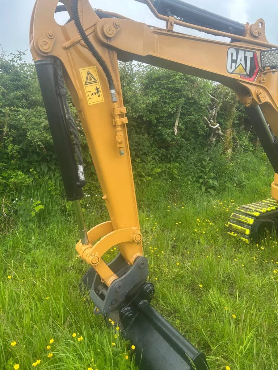 2019 Caterpillar 303.5 C/W 3 Buckets - Image 3