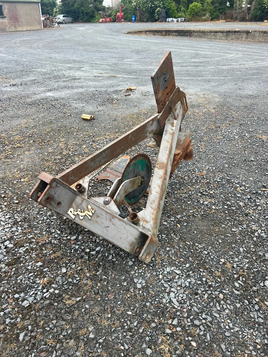 R & M MOLE PLOUGH - Image 1