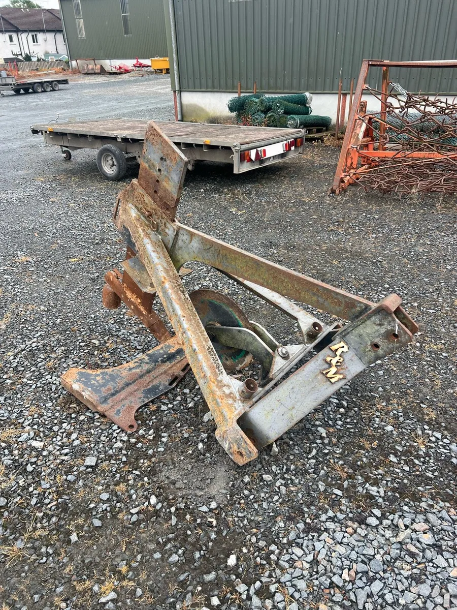 R & M MOLE PLOUGH - Image 2