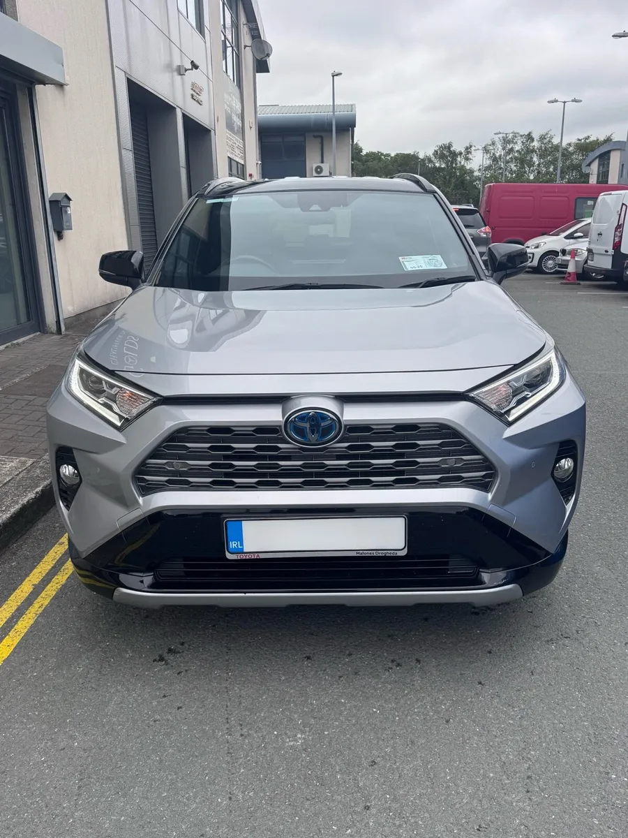 Toyota Rav Hybrid Sport - Image 3