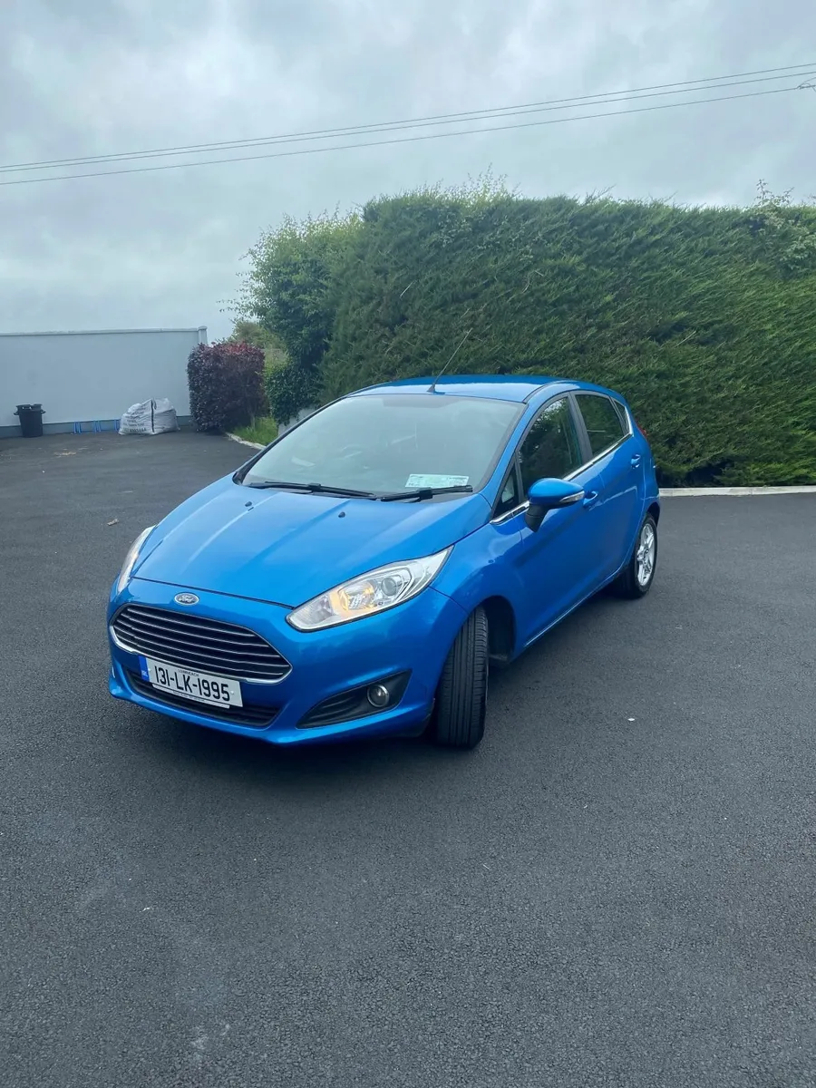 Ford Fiesta 2013 - Image 2