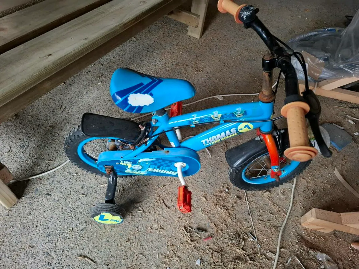 Thomas tank engine kids 12 inch bike - Image 1