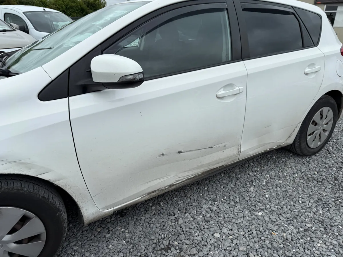 Toyota Auris 2014 1.4 D4D - Image 3