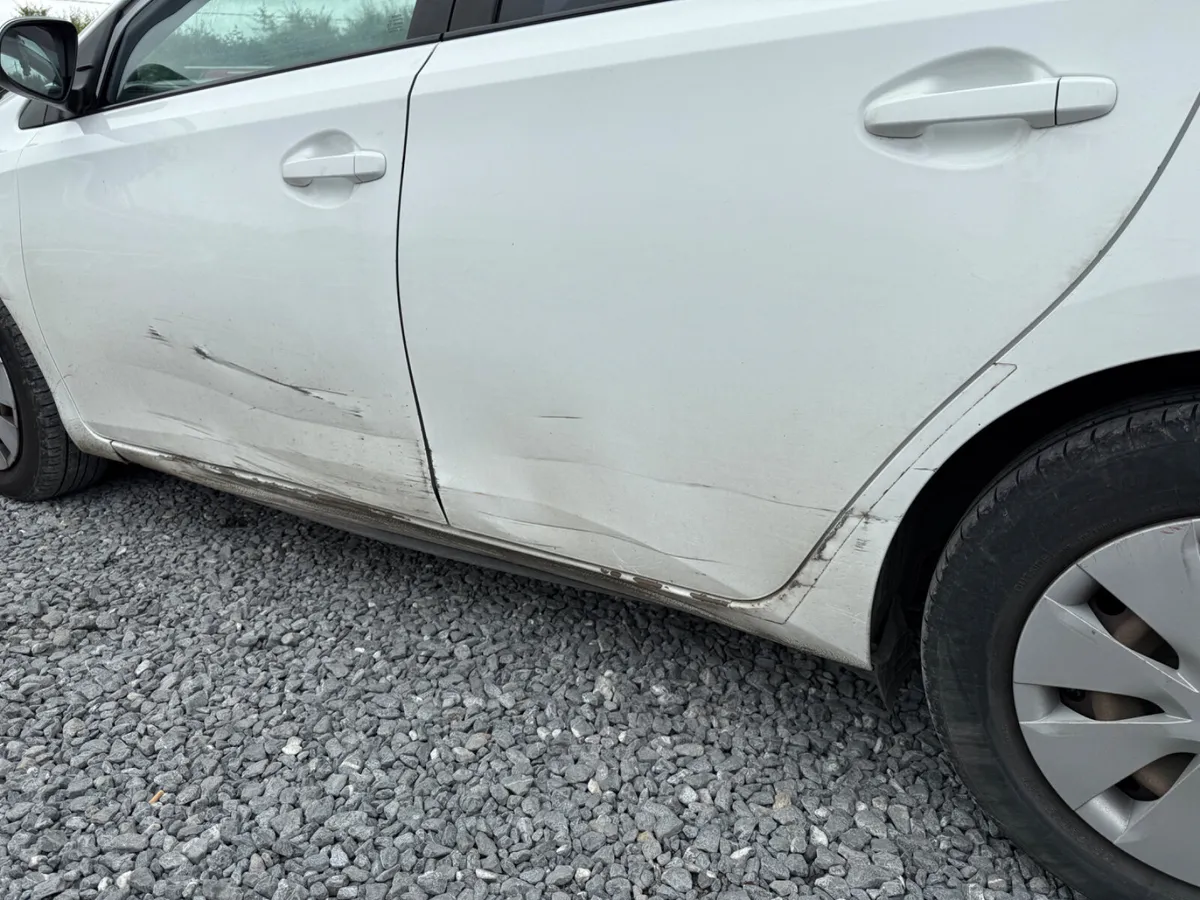 Toyota Auris 2014 1.4 D4D - Image 4