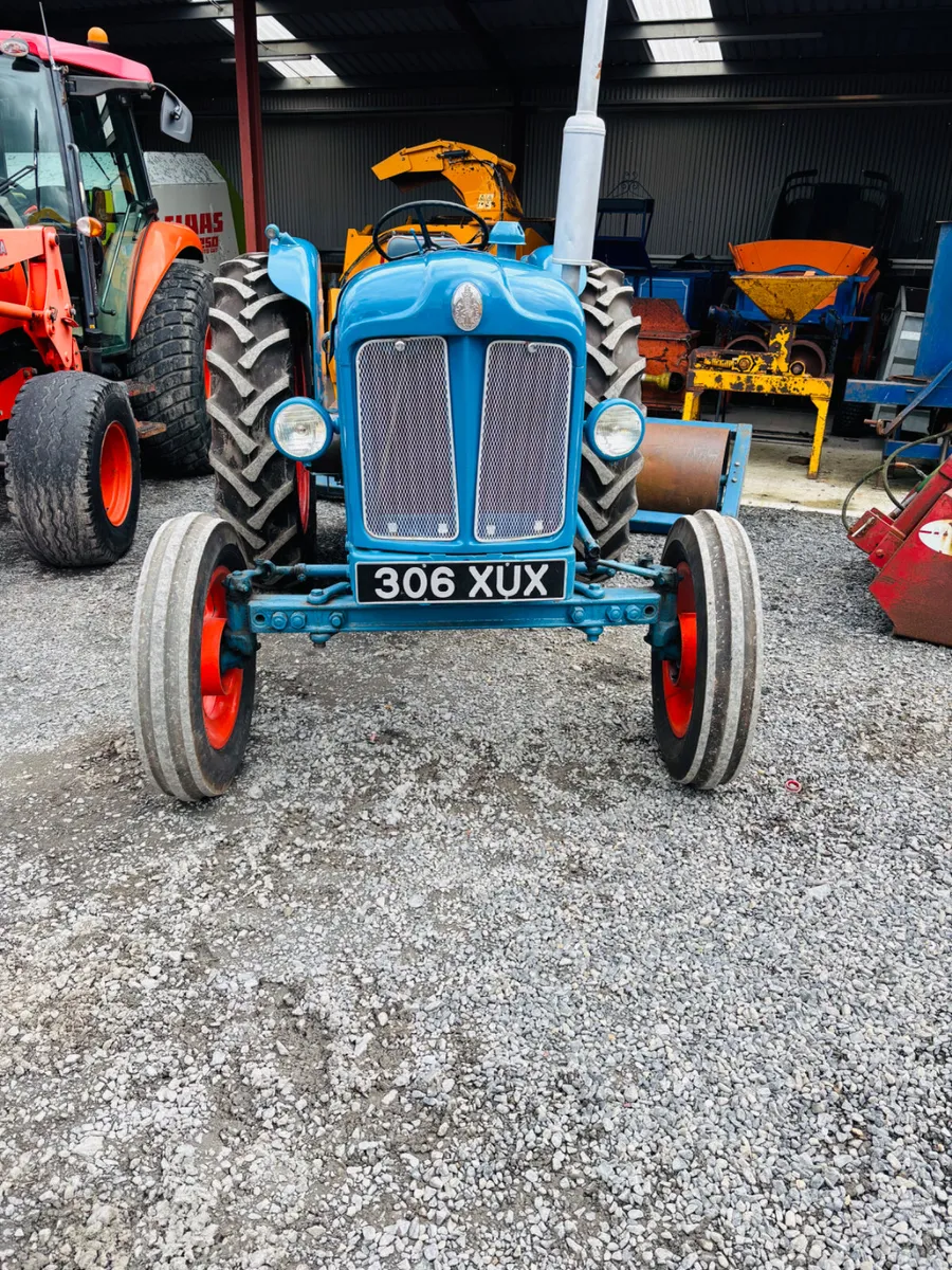 Fordson major tractor - Image 2