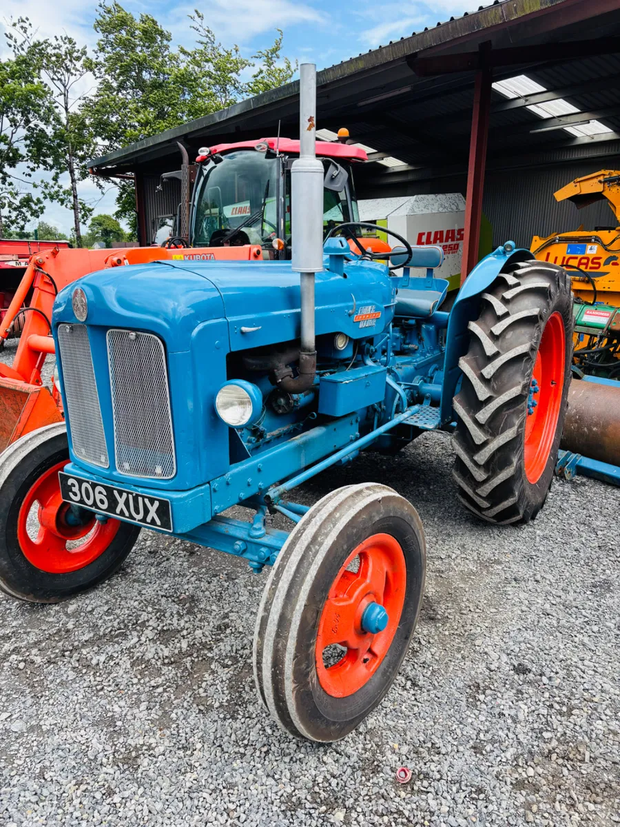 Fordson major tractor - Image 4