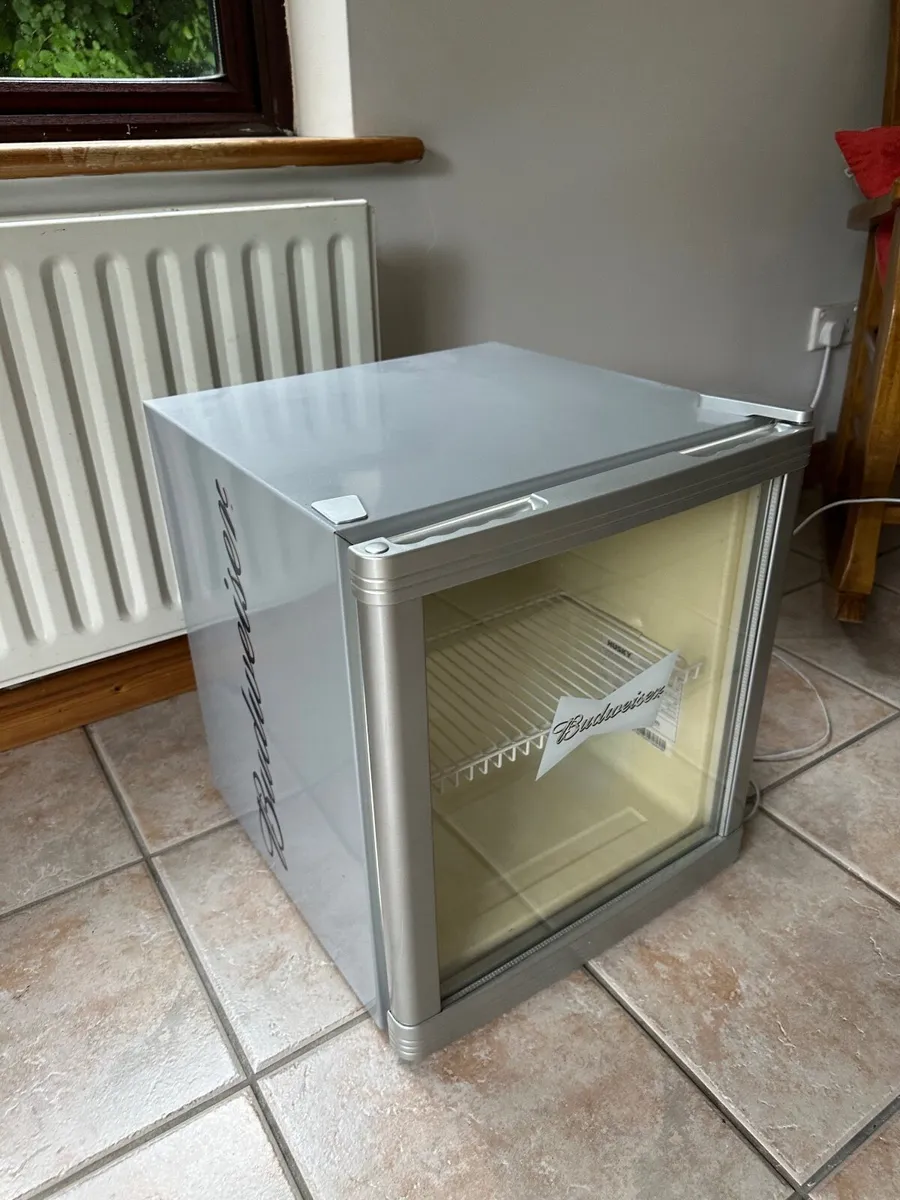 mini fridge - Image 2