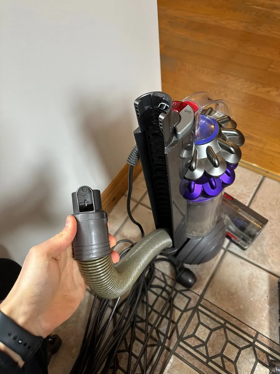 dyson hoover - Image 1
