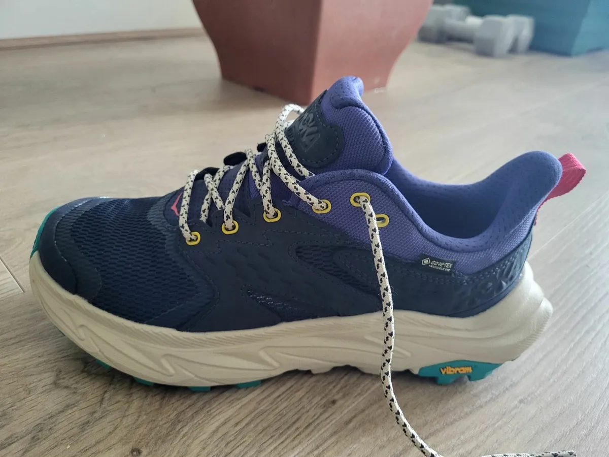 Hoka GORE-TEX Women's Walking Shoes size uk6 - Image 1