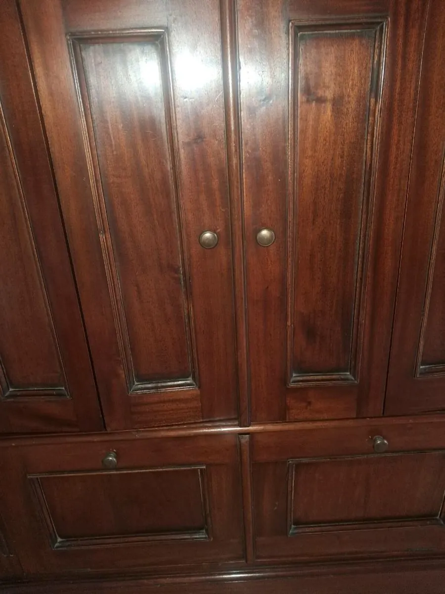 TV Unit & Cabinet - Image 3