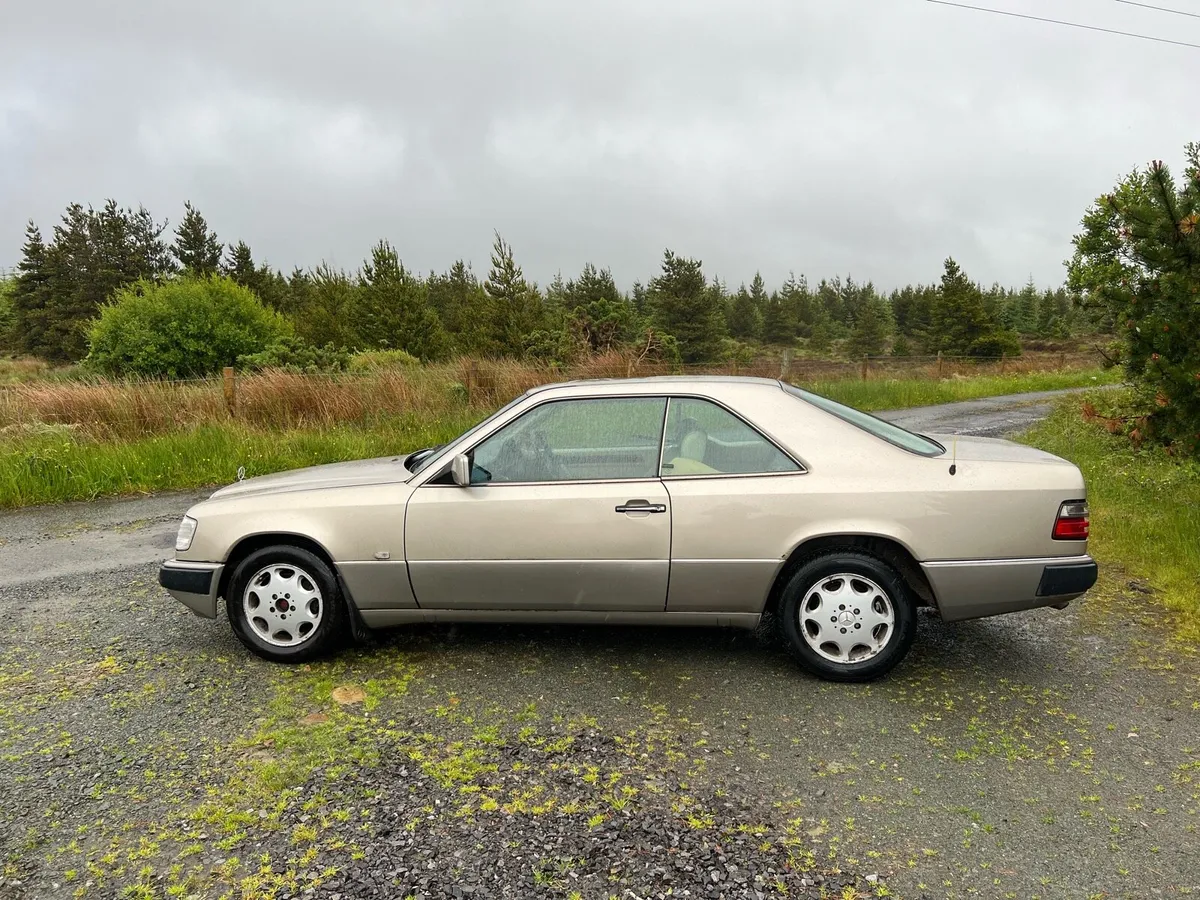 1991 Mercedes 230CE - Image 4