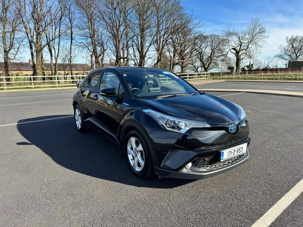 Toyota C-HR, 1.8 Hybrid 2017 LUNA - Image 1