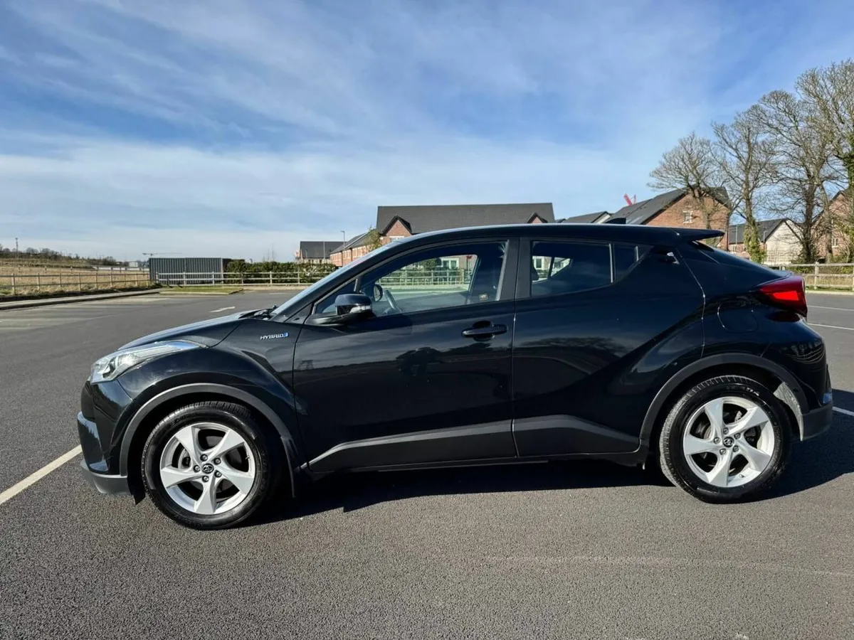 Toyota C-HR, 1.8 Hybrid 2017 LUNA - Image 4