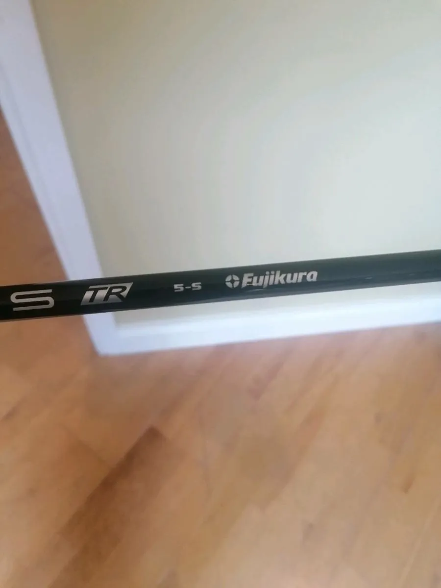 Qi10 Driver RH - Image 2