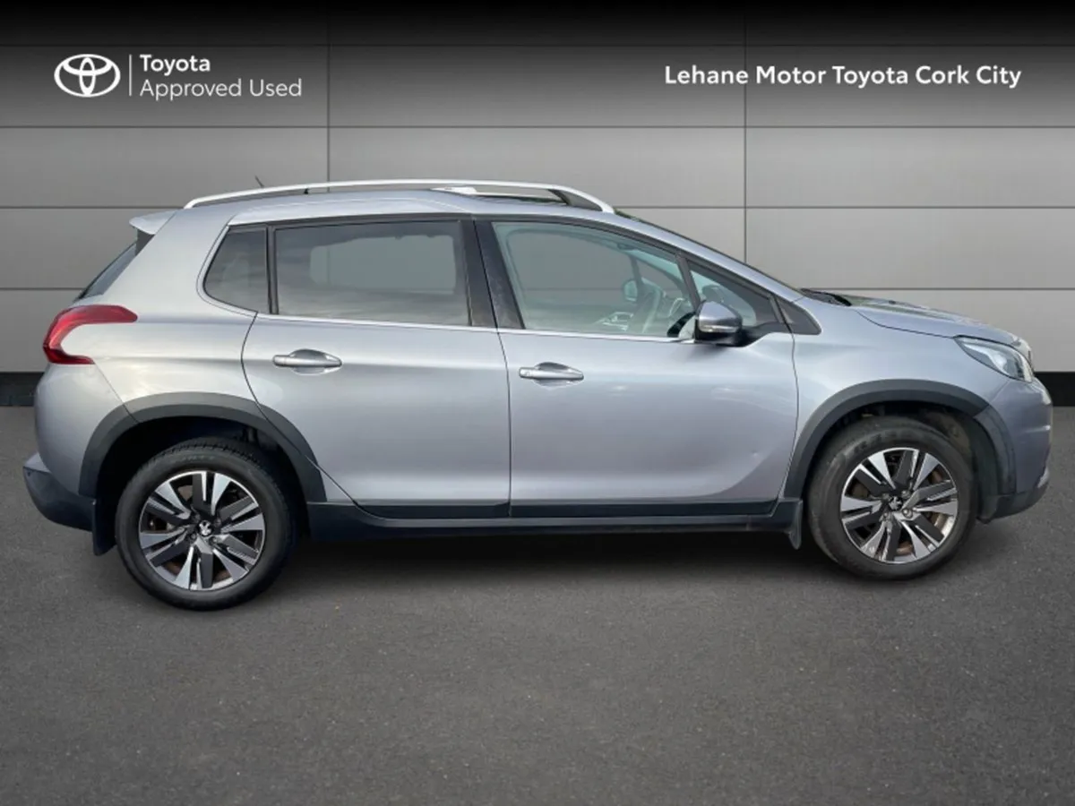 Peugeot 2008 Allure 1.6 Blue HDI 120 S STT 4DR - Image 3
