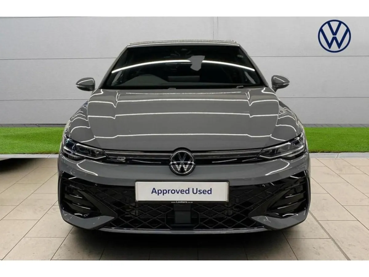 Volkswagen Golf R-LINE 2.0 TDI 150HP Automatic - Image 4