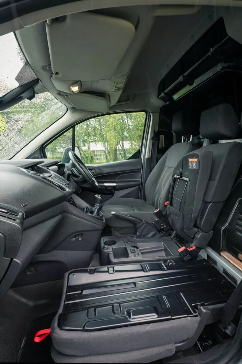 Ford Transit Connect Trend LWB 2016 - Image 3