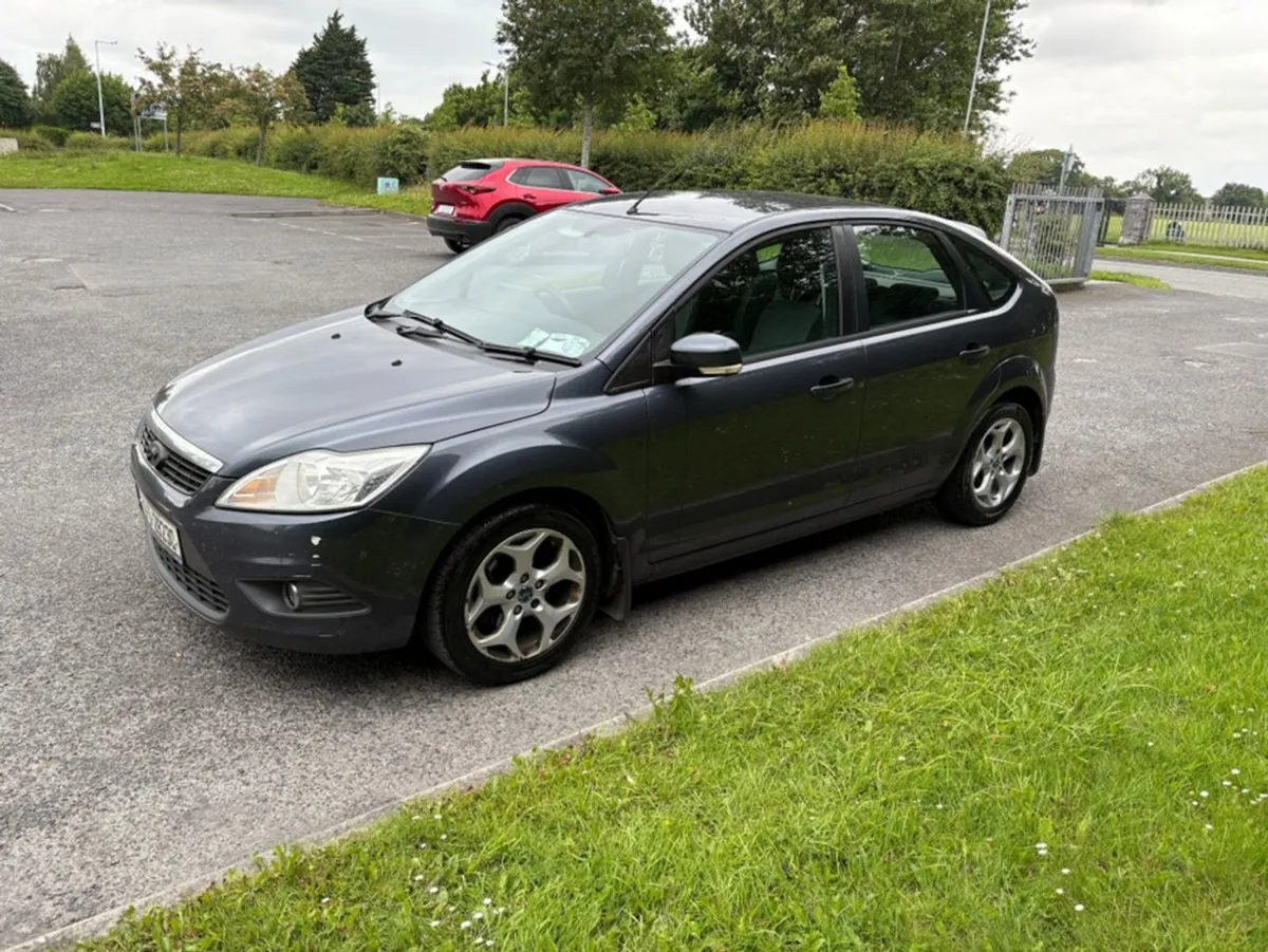 Ford Focus Style 1.6 Tdci 90ps 5DR - Image 2