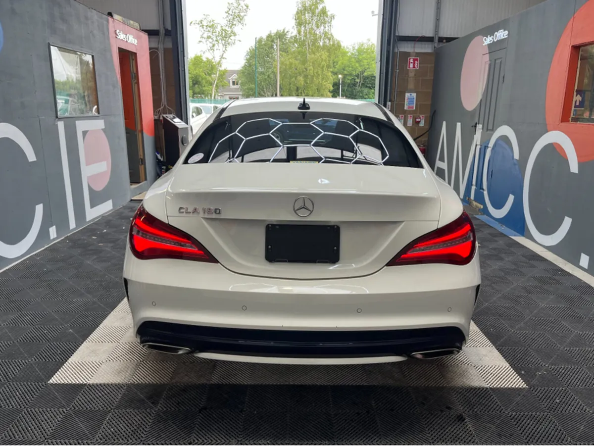Mercedes-Benz CLA MERCEDES CLA180 AUTOMATIC AMG ST - Image 4