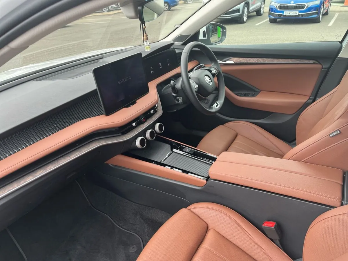 Skoda Superb Laurin Klement 2.0 TDI 150HP DSG - U - Image 3