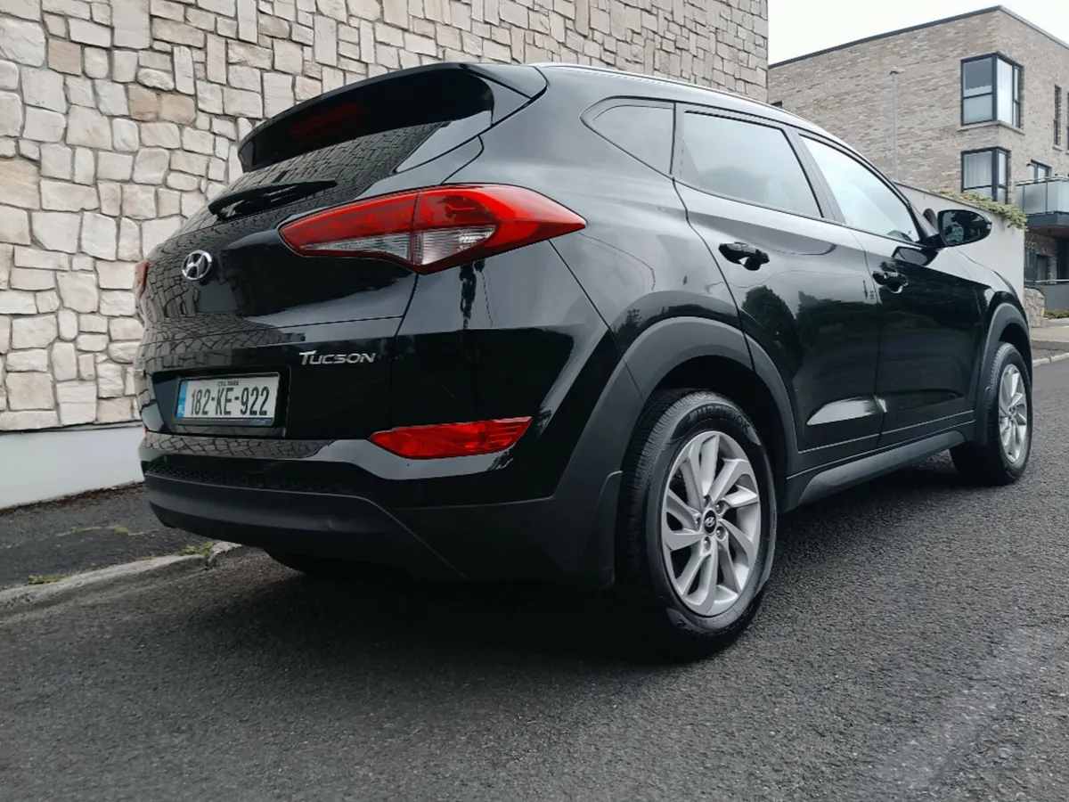 Hyundai Tucson Executive 1.7 5DR - Image 3