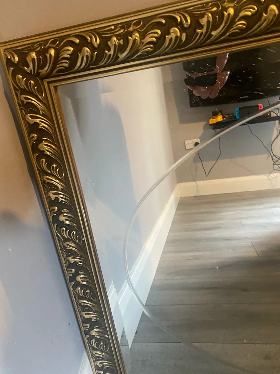 Mirror - Image 3