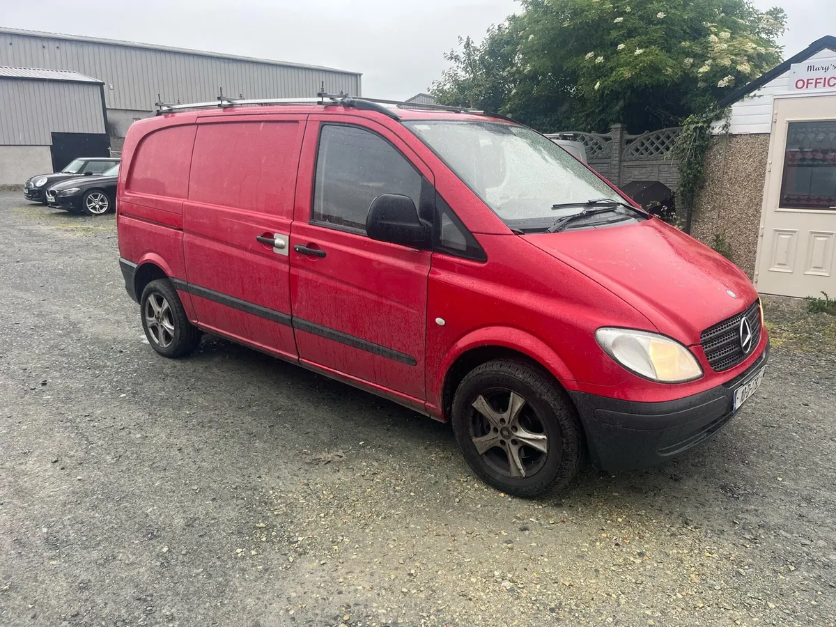 2010 Mercedes Vito 110 tax+doe - Image 1