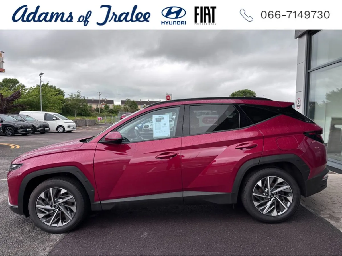 Hyundai Tucson Ix35 Executive 5DR - Image 2