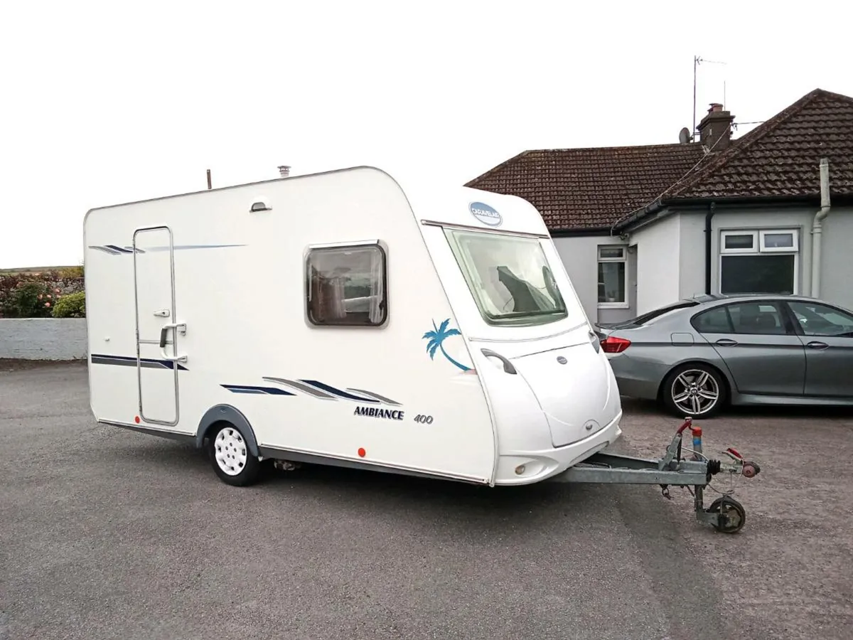 2010 CARAVELAIR FIXED BED 4 BERTH - Image 4