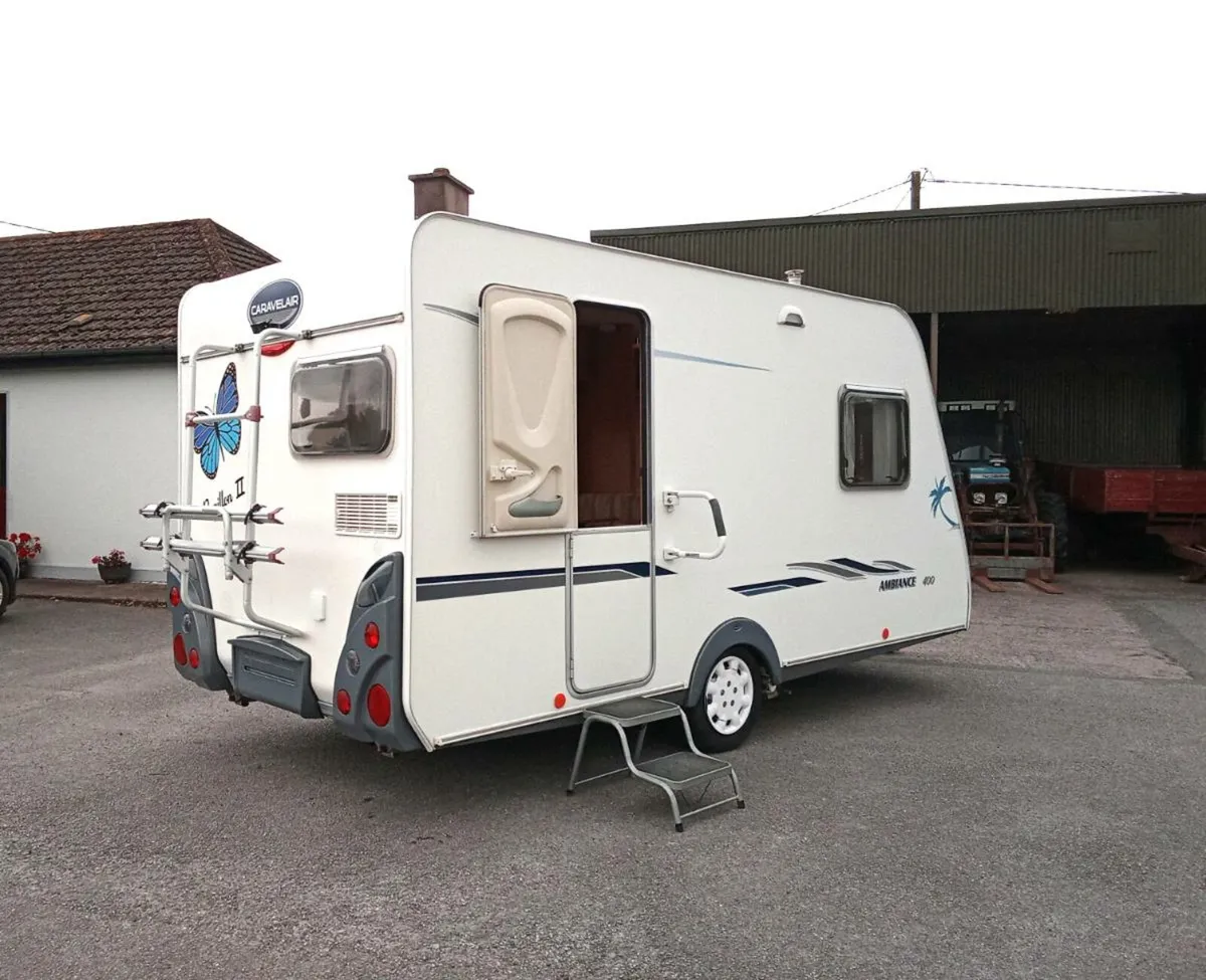 2010 CARAVELAIR FIXED BED 4 BERTH - Image 1