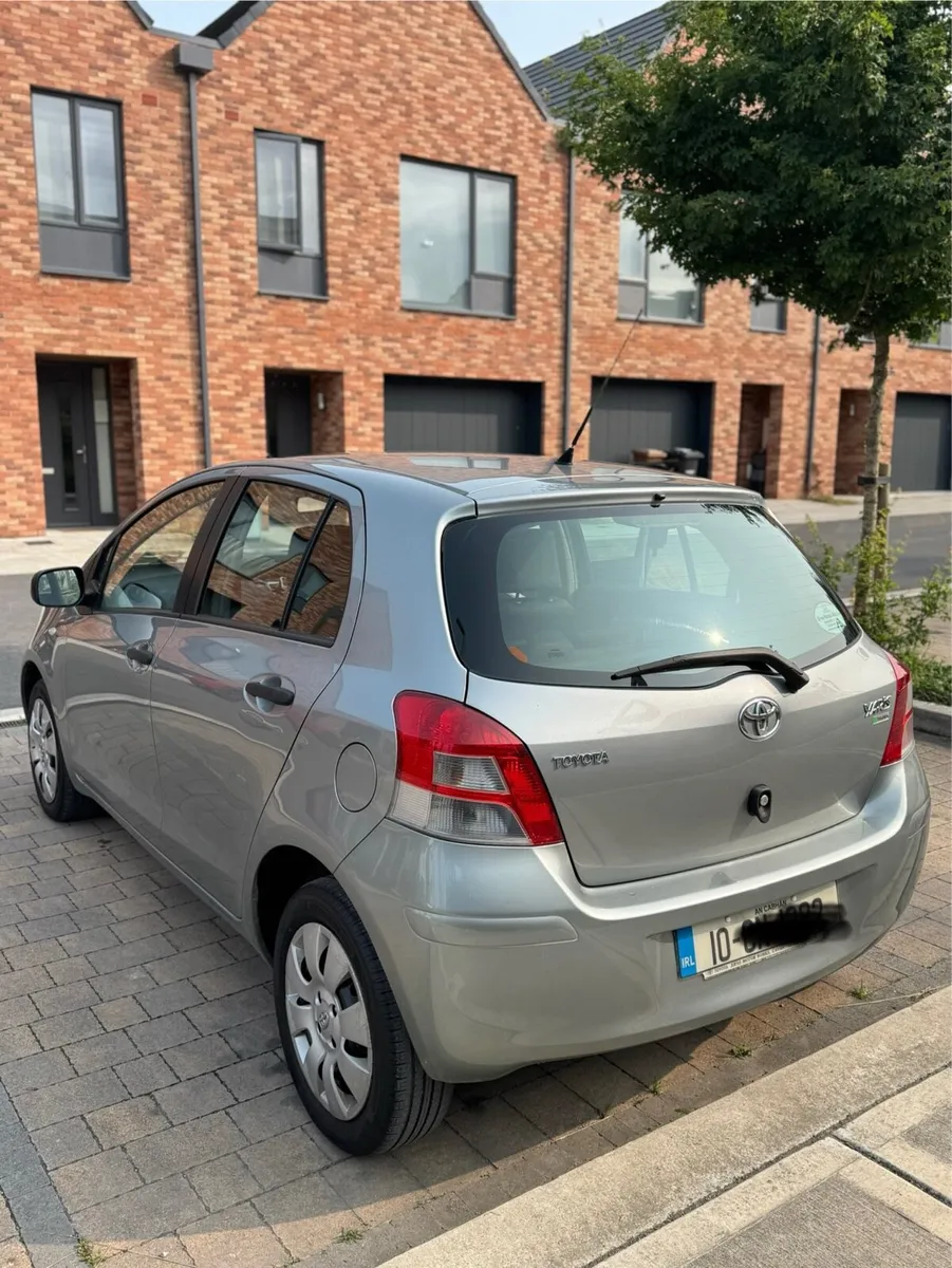 TOYOTA YARIS 2010 1.0 petrol very low mileage - Image 2