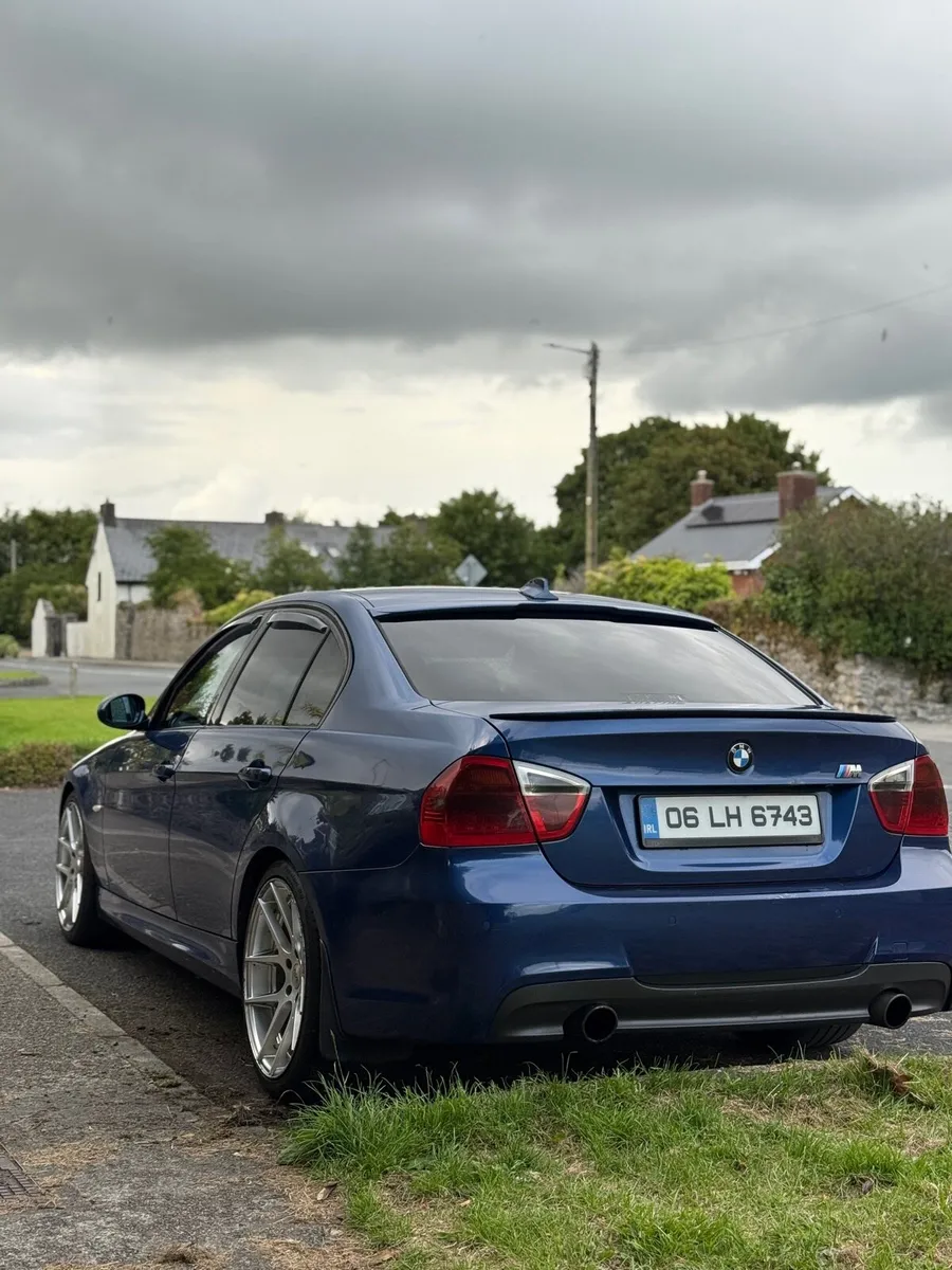 BMW series 3 03/26 NCT - Image 3