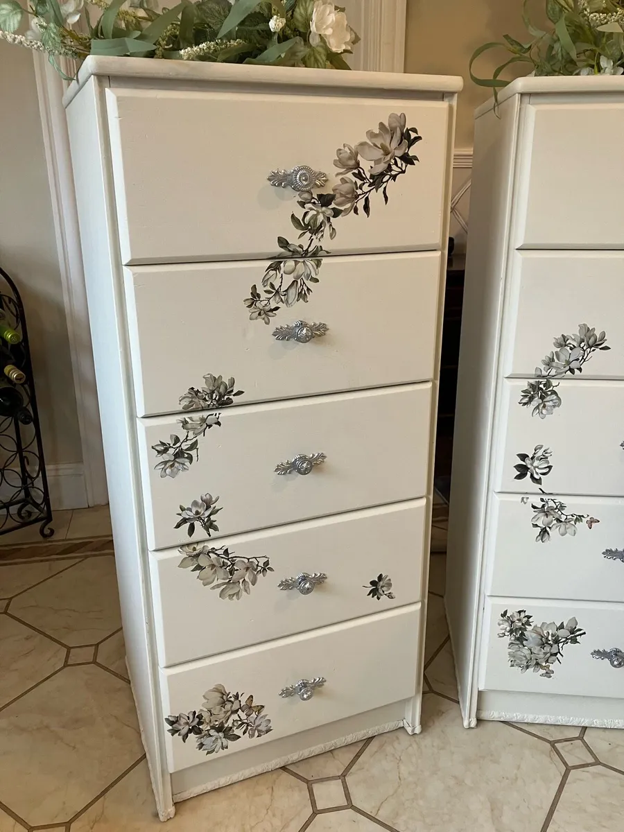 Two chest of drawers. €110 EACH - Image 3