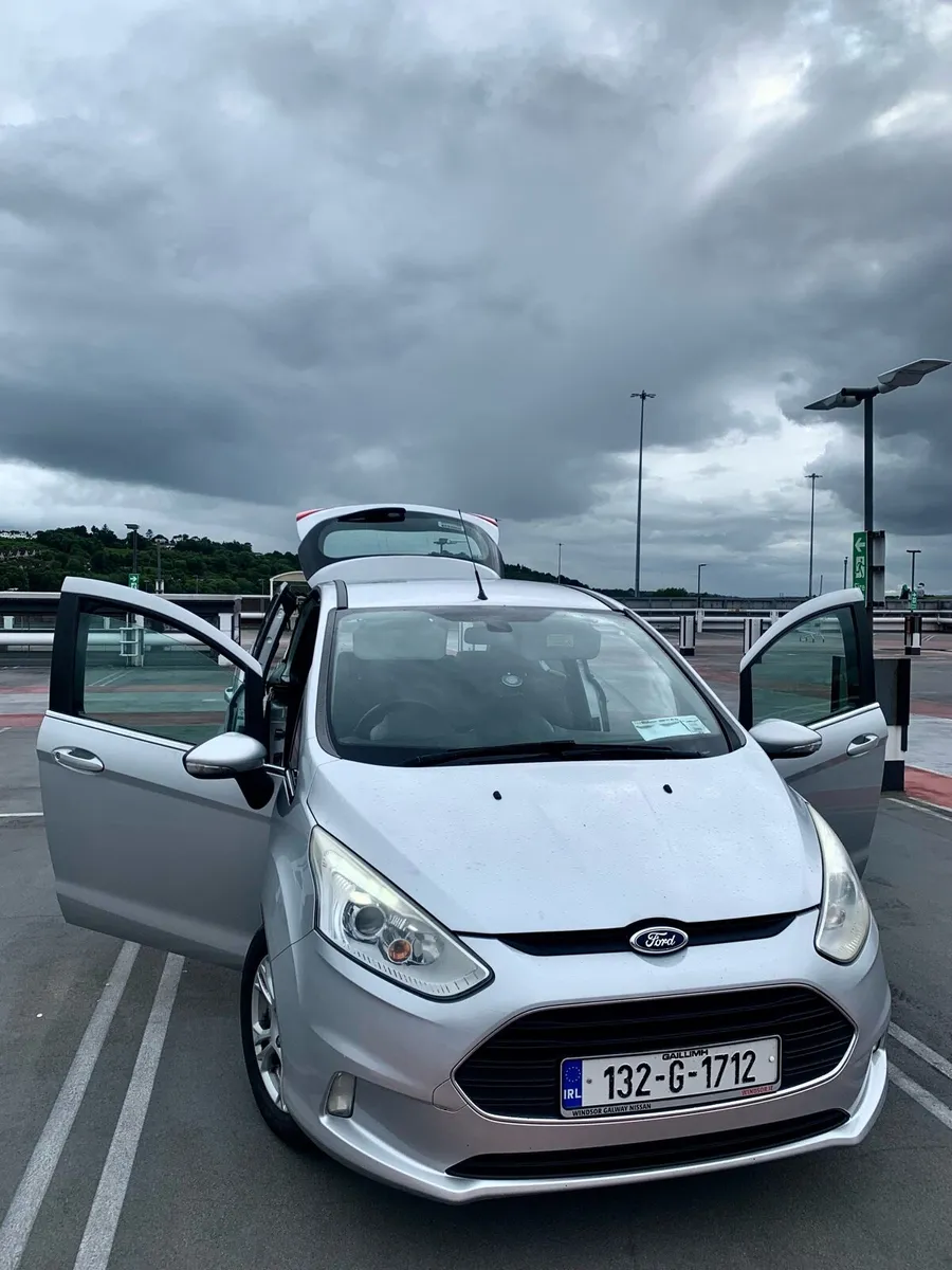 Mint Ford B-Max Facelift  1.5LDiesel. slide Doors - Image 2