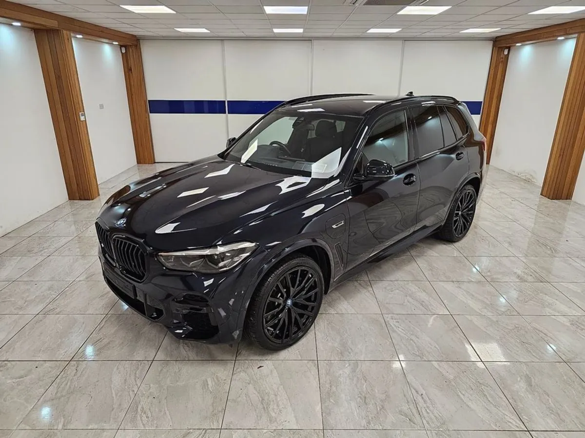 BMW X5 PRO Pack // Comfort Plus Pack - Image 2