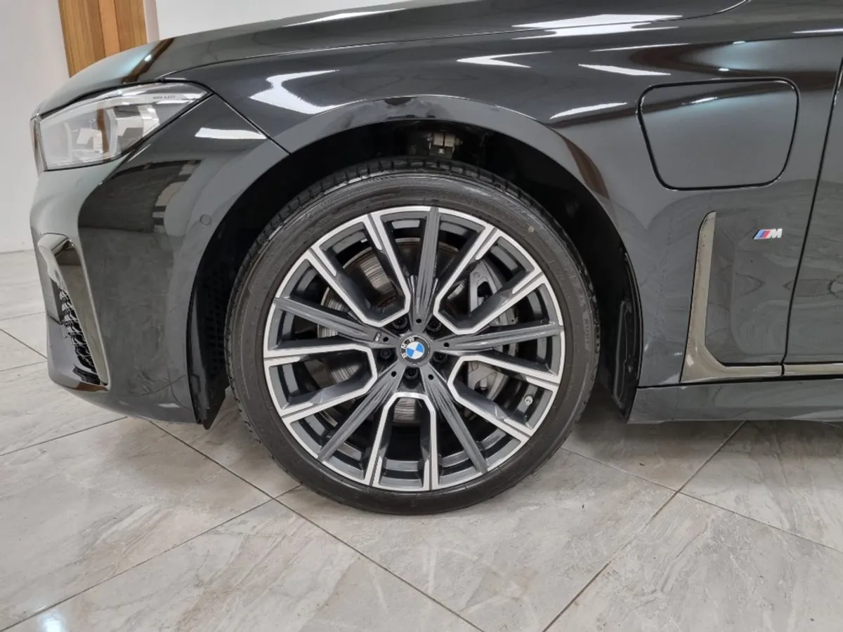 BMW 7 Series 745 LWB X Drive M Sport // Enormous - Image 3