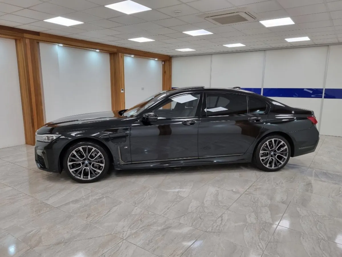 BMW 7 Series 745 LWB X Drive M Sport // Enormous - Image 4