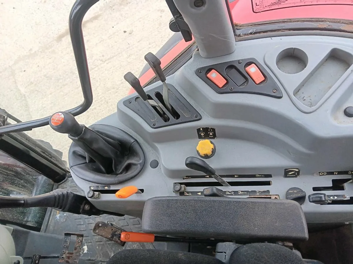 Massey 4355 - Image 4