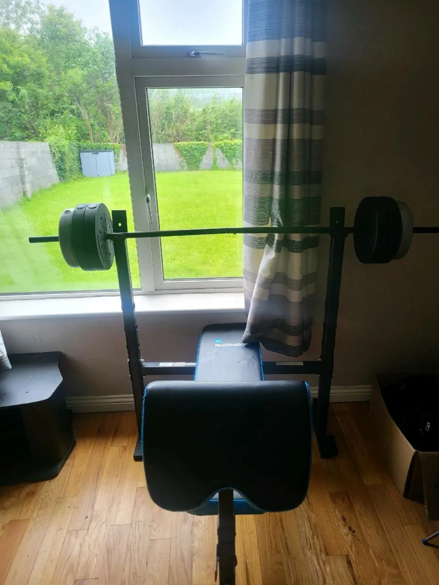 Bench Press and dumbells - Image 1