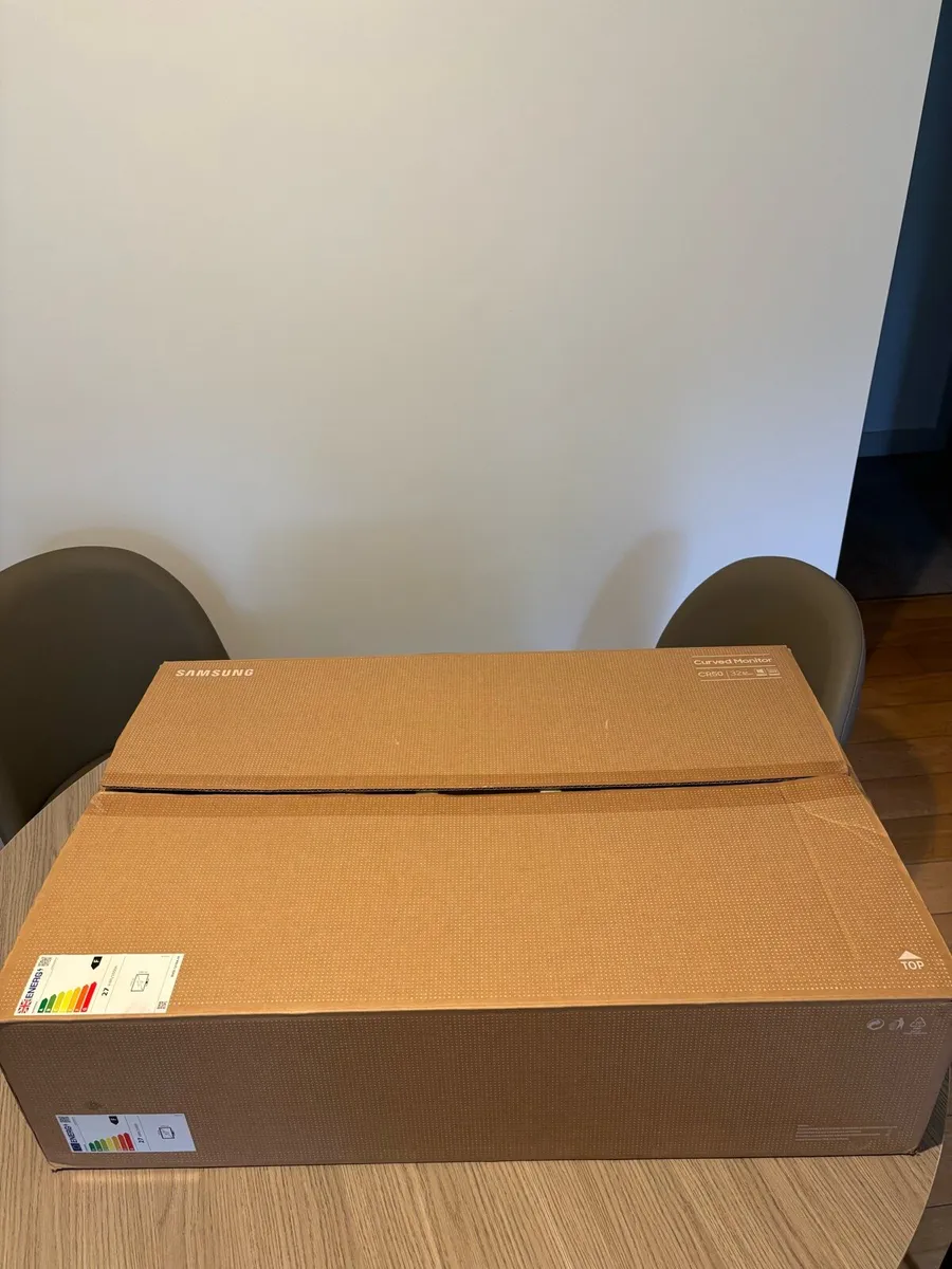Samsung 32” Curved 1920x1080 250 CD/m2 3000:1 75Hz - Image 2