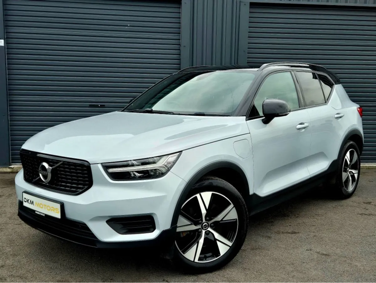 Volvo XC40 R-design T4 Recharge - Image 3