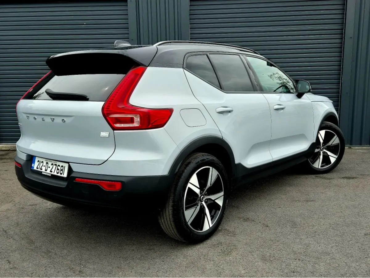 Volvo XC40 R-design T4 Recharge - Image 4