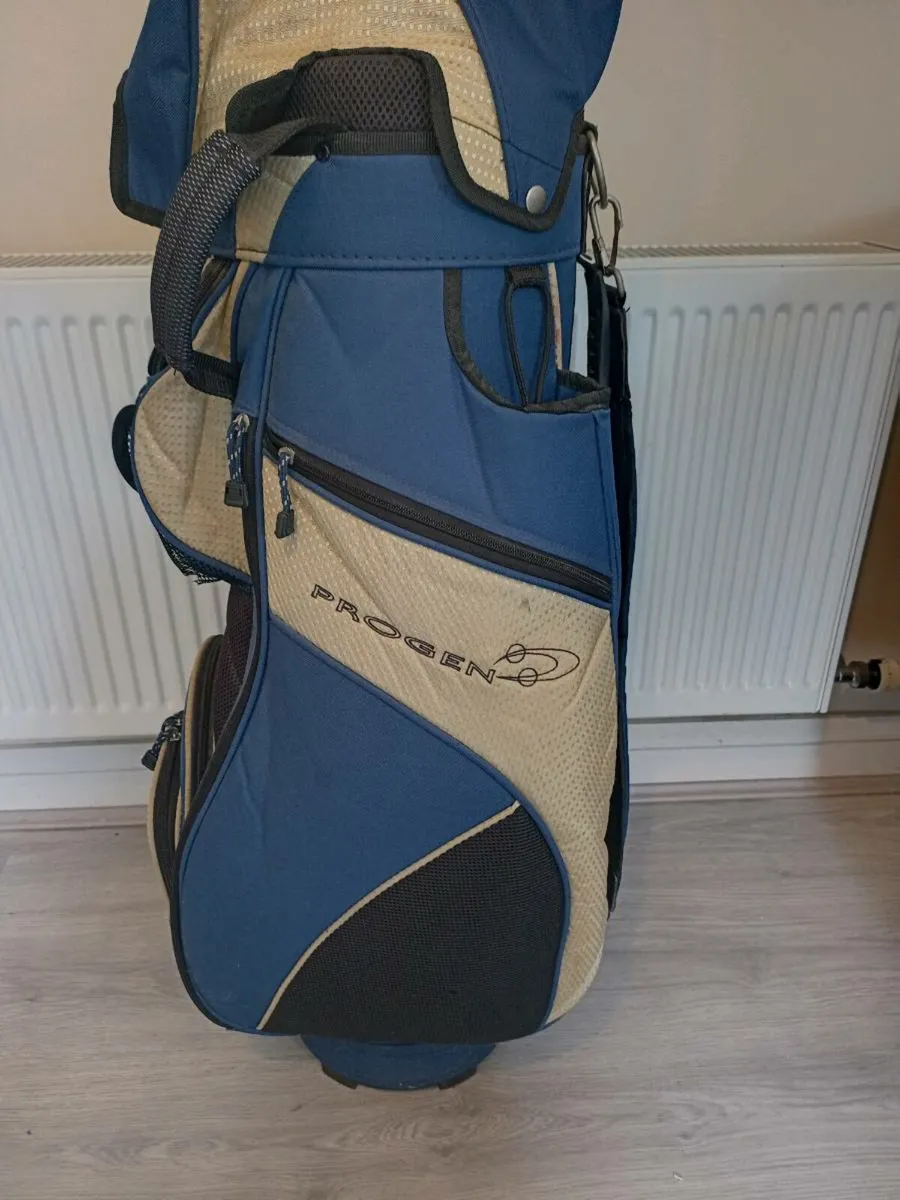 Progen golf bag. - Image 4